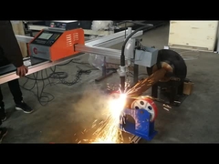 Wie man Lichtmast Tür schneidet