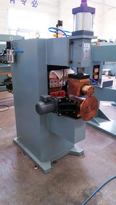 Qualität  160KVA Resistance Seam Welding Machine with Double Red Copper Square Box for Conduction Fabrik