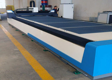 Hohe Leistungsfähigkeit CNC Laser-Schneidemaschine 2000W 1500 x 6000mm für Aluminium