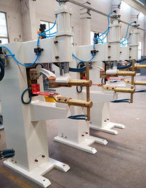 Ausrüstung des automatischen Schweißens der hohen Präzision, Stahlmaschendraht-Punktschweissen-Maschine