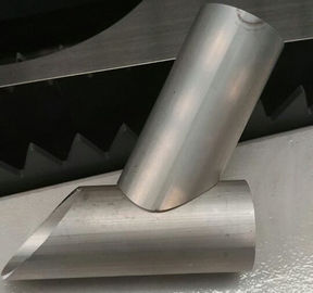 Rohr 1000W CNC-Rohr-Schneidemaschine mit der Faser-Laser-Energie-Wasserkühlung Raycus IPG