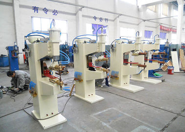 Pneumatisches Stellen-Widerstandsschweißen-Maschinen-Inverter DC 300-800kg 50Hz 60HZ
