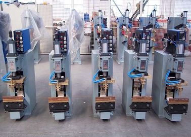 Spezielle DN-Reihen-pneumatische Nahtschweißungs-Maschine 25~150KVA mit beweglicher unten Elektrode