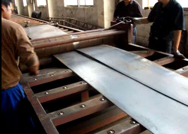 Hydraulisches heißes Rollenflussstahl, der Linie Trapez-Schneidemaschine-Anfang vom Leerbeleg aufschlitzt