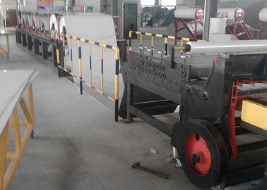 Hydraulische schäumende Maschine, Solarwarmwasserbereiter-Fertigungsstraße-in Verbindung stehende Maschine